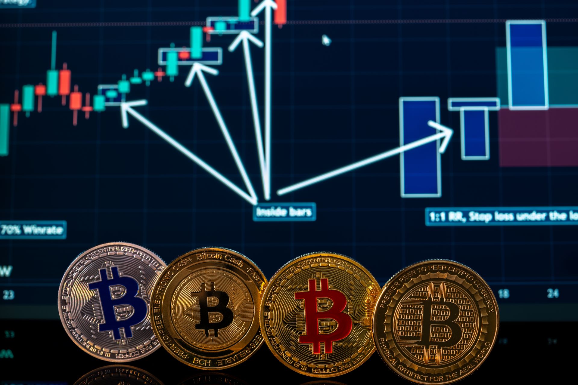 Биткоин-ETF собрали почти $1 млрд за день: рекордный приток на фоне падения цены